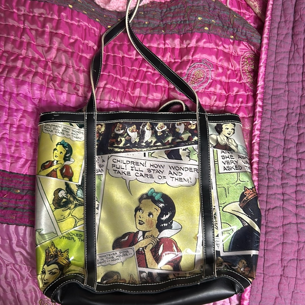 DISNEY Snow White and the Seven Dwarfs Cartoon Tote Bag OS